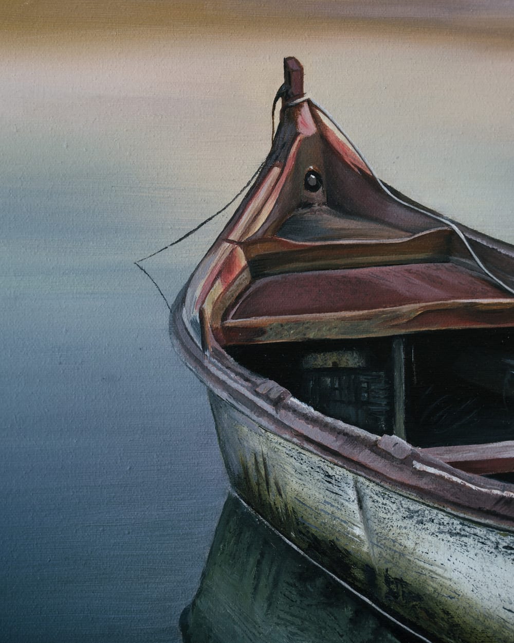 Detail of Guerrera: the bow of the boat and its reflection.