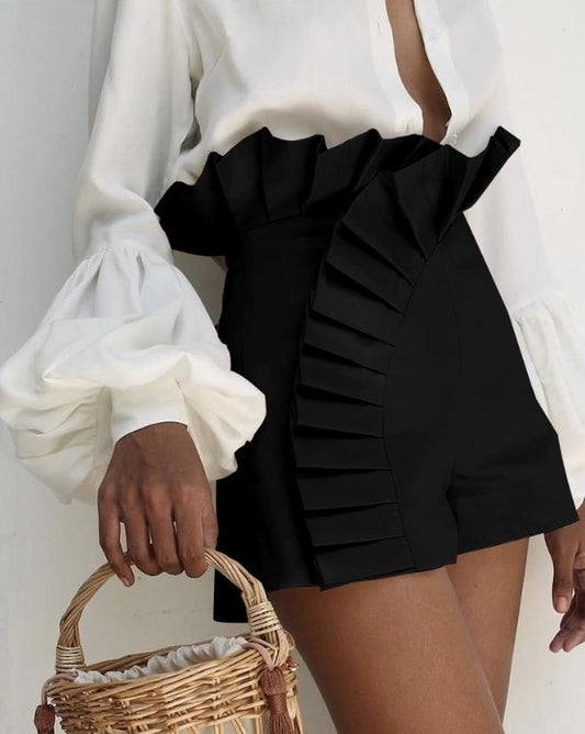 Pantalones cortos elegantes con volantes
